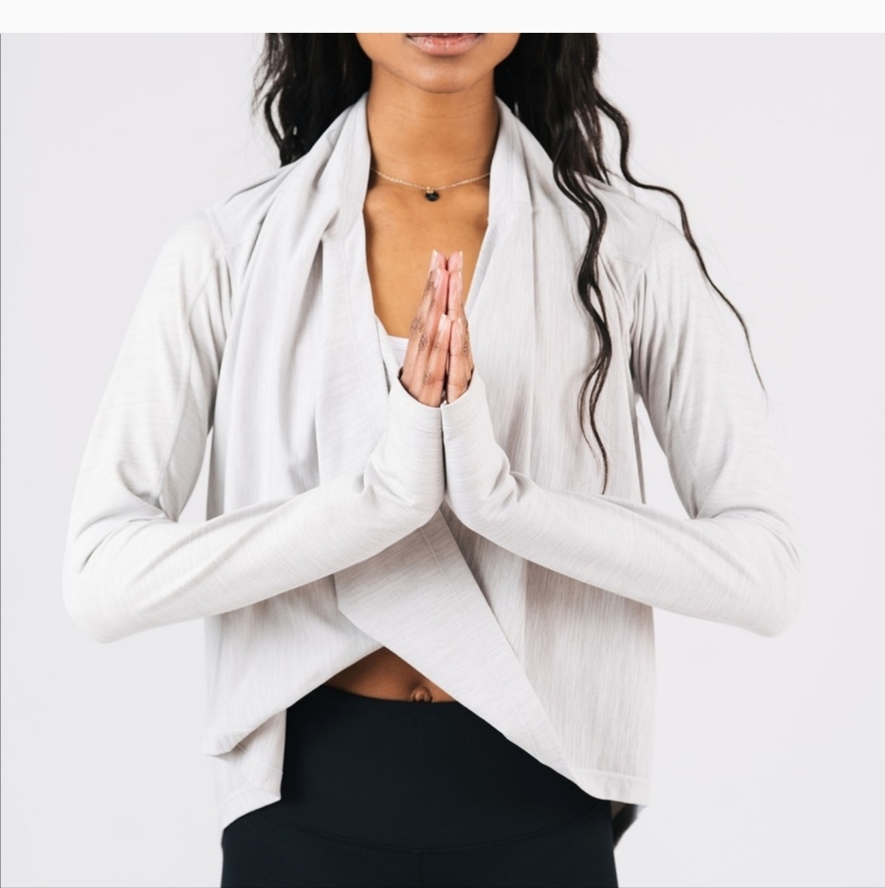 Zyia Cream Yoga Shawl Medium